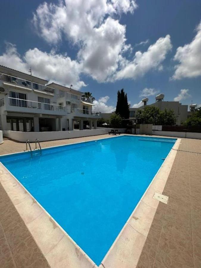 H&O Alina Sunset Apartment Paphos Luaran gambar