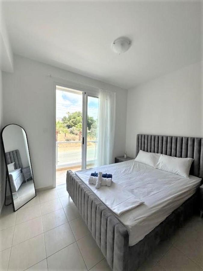 H&O Alina Sunset Apartment Paphos Luaran gambar